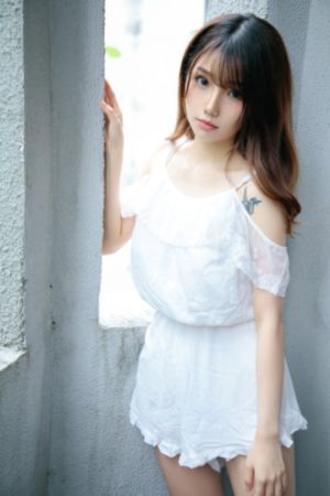 哭泣少女_BD英语迅雷电影在线